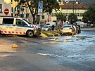 Havrie vody pokodila komunikaci u adu mstsk sti Praha 8. (29. ervence...