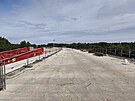 Stavai po vce ne roce dokonili vsuv tm plkilometrov dlnin estakdy...