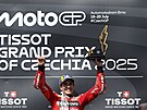 Marc Márquez se raduje z vít�zství na MotoGP v Brn�.