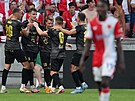 Fotbalist Hradce Krlov se raduj z glu do st Slavie.