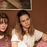 Kate�ina Falbrov� a Maya Kintera ve filmu Sbormistr (2025)