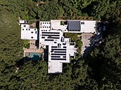 Slavná americká zpvaka Billie Eilish bydlí u dva roky v kalifornské La...