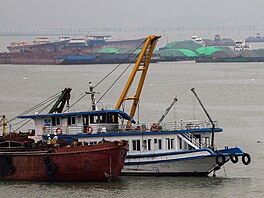 Ve vietnamské zátoce Ha Long se potopila turistická lo, poet obtí vzrostl na...