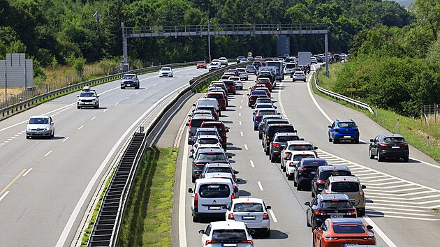 Po skonen MotoGP je nejen na dlnici D1 velmi hust provoz. (20. ervence 2025)