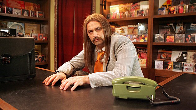 Martin Dejdar jako Ozzák v kultovním sitcomu Comeback na snímku z roku 2010.