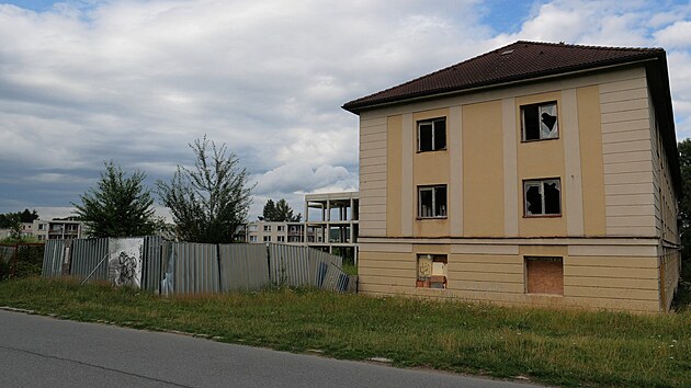 Ruina, ji chtla spolenost SeneCura kdysi pebudovat v modern seniorcentrum, m novho vlastnka. Ten nyn objekt posuzuje.