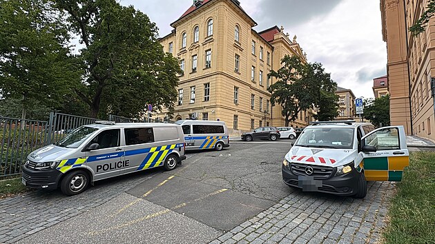 U Albertova se nala dv tla bez znmek ivota, policie zatm nezn jejich totonost. (29. ervence 2025)