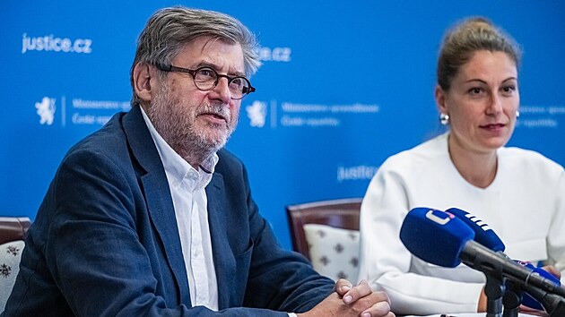 ANO volá po prošetření bitcoinové kauzy. Koordinátor splnil úkol, reaguje Výborný