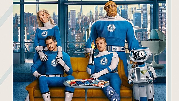 Horn� �ada zleva: Sue Storm a Ben Grimm, doln� �ada zleva: Reed Richards, Johnny Storm a robotick� pomocn�k Herbie