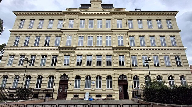 Zkladn kola Nov v Budjovicch.