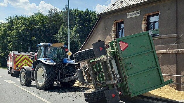 Obil z pevrcenho vleku ve Vamberku zasypalo rodinn dm.
