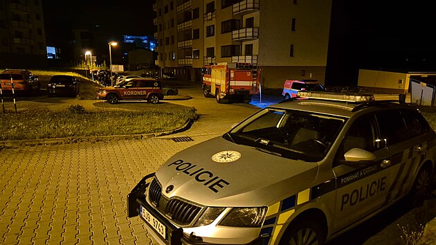 Ve Velkm Mezi na rsku bylo v noci na sobotu ve vyhoelm osobnm aut nalezeno ohoel lidsk tlo. Byla nazen soudn pitva. (26. ervence 2025)