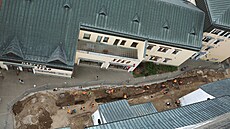 Archeologové se ve Velkém Meziíí pesunuli do prostor kolem kostela svatého...