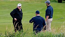 Trump si pi své návtv Skotska zahrál golf ve svém vlastním rezortu v...