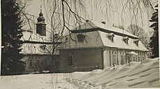 Zámek Lojovice ve 40. letech 20. století.