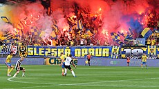 Opavtí fanouci jsou po deseti msících znovu ve svém kotli na stadionu v...