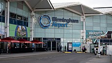 Budova terminálu letit Birmingham ve Velké Británii (20. bezna 2025)
