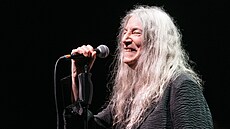 Koncert zpvaky Patti Smith ve Foru Karlín (19. ervence 2025, Praha).