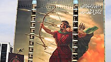 Nová nást�nná malba v Teheránu zobrazuje perského mýtického lu�i�tníka Ará�e....