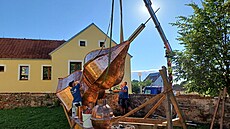 V Ledenicích opravují v kostela. (22. ervence 2025)