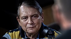 Hostem Rozstelu je Jií Paroubek, bývalý premiér za SSD (tehdy eská strana...