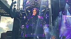 Poslední koncert odehrál Ozzy Osbourne na stadionu v rodném Birminghamu. (5....