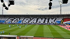 Choreo fanou�k� Baníku Ostrava p�ed zápasem 2. p�edkola Evropské ligy proti...