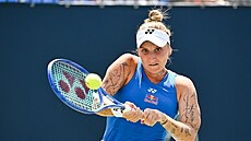 Markéta Vondrou�ová ve 2. kole turnaje v Montrealu
