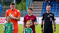 25. 7. 2025, Viagem Ústí nad Labem - Vla�im, druhá liga. Nástup zleva Tomá�...