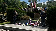 Pieta u pomníku na Píse�ném vrchu v Teplicích