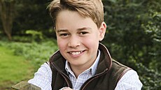 Princ George na portrétu k 12. narozeninám (22. ervence 2025)