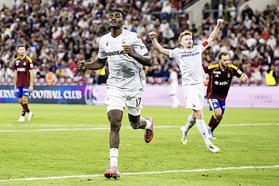 Radost plzeského útoníka Rafia Durosinmiho v utkání se Servette.