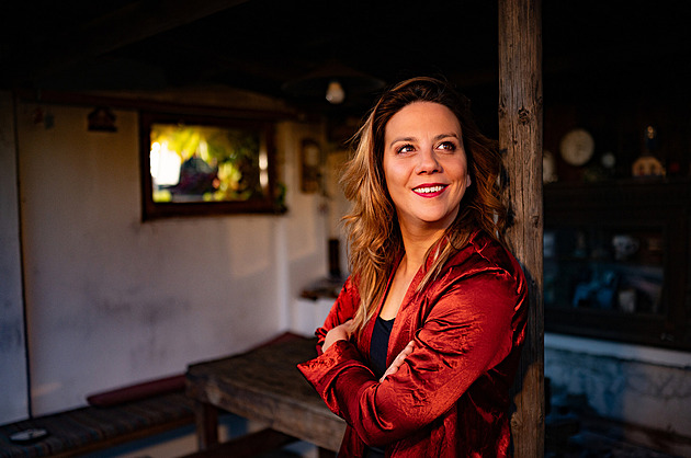 Srdce umlčet nelze, říká Aneta Langerová ke svému vystoupení na Prague Pride