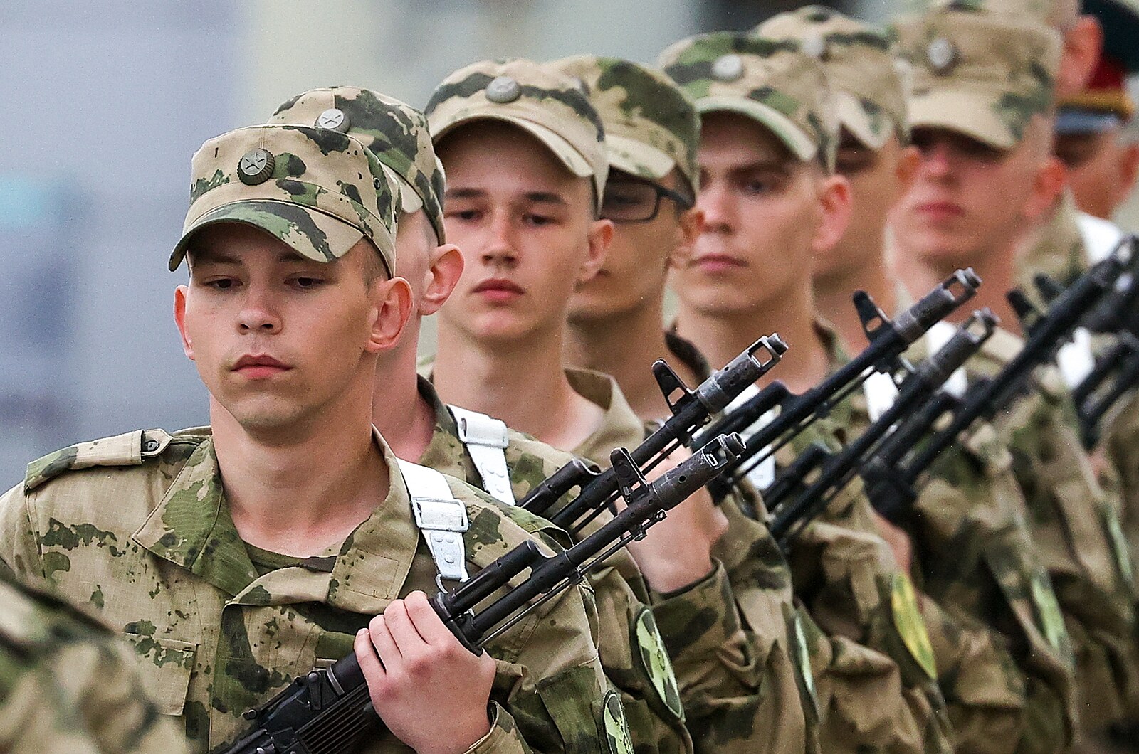 Ruská armáda čelí explozi případů HIV, nakažené odmítají pustit z bojiště