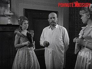 Ji�ina Jirásková, Milo� Nedbal a Iva Jan�urová v seriálu S�atky z rozumu z roku...