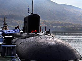 Ruská jaderná ponorka Vladimir Monomach na základn Viljuinsk (26. záí 2019)