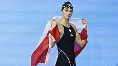 Kanaanka Summer McIntoshová po vítzném finále na MS v Singapuru.
