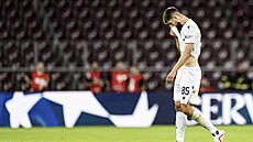 Vylouený plzeský záloník Adrian Zeljkovi v utkání se Servette.