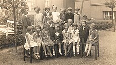 �ákyn� dív�í obecné �koly (rok 1930)