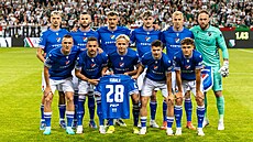 Ostravtí hrái ped zaátkem utkání s Legií.