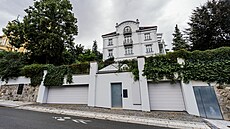 Vila na praských Vinohradech se prodává za tvrt miliardy korun. (30. ervence...