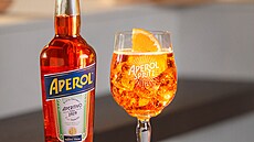 Itálie ve sklenici  jak si pipravit dokonalý Aperol Spritz?