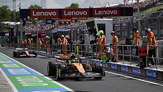 Lando Norris z McLarenu pi tréninku na Velkou cenu Maarska