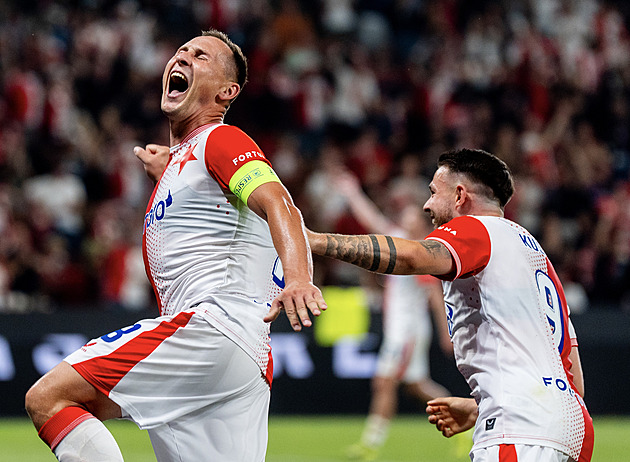 Stupidní zákrok, nechápu ho, řekl Provod o faulu Večerky. Ten se v kabině omlouval