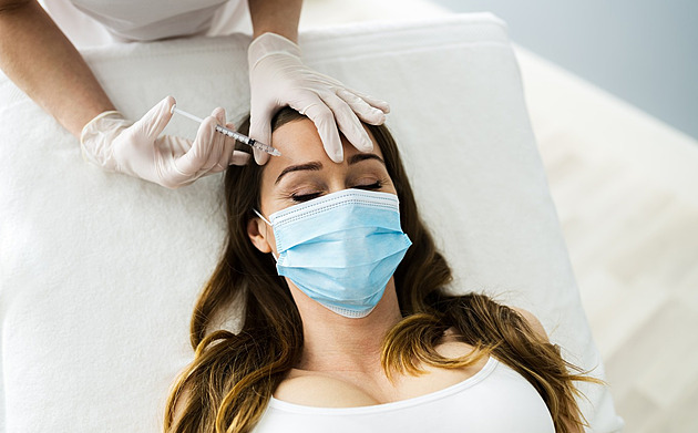 Sny o kráse měnící se ve smrt. Pacienti tureckých klinik nesou fatální následky