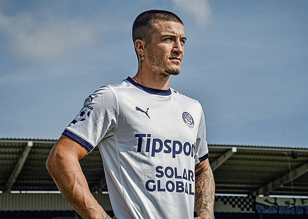 Desátý cizinec v Uherském Hradišti. Slovácko poprvé věří Argentinci