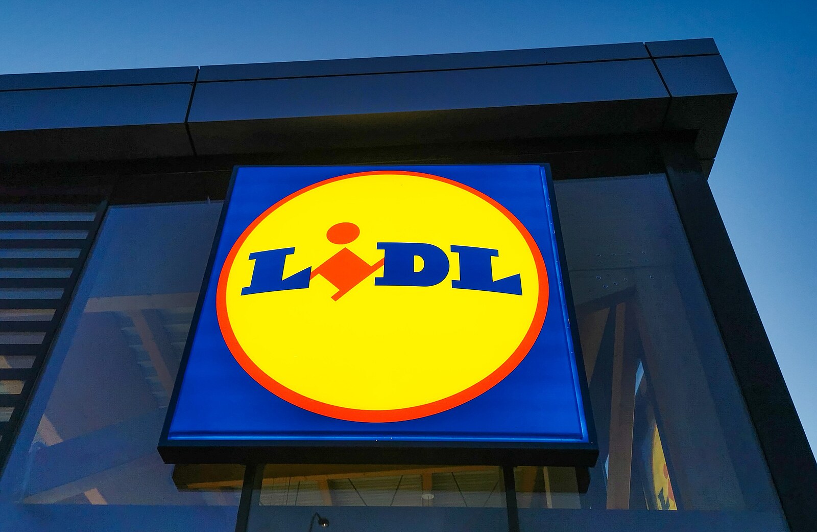Lidl v Německu otevřel první prodejnu s vlastními značkami. Potraviny nenabízí