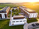 Takto by mla vypadat rezidence u Hr na Budjovicku. Dole je silnice z...