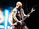 Spoluzakladatel kapely Slayer, kytarista Kerry King hrl na festivalu Brutal...