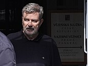 Právník Miroslav Jansta po zaplacení kauce opustil vazební vznici na Pankráci....